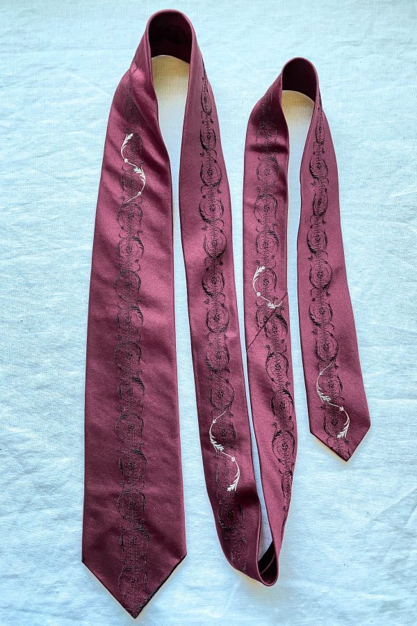 Vintage 40s 50s Narrow Burgundy tie W Black Cream Details For Cheap