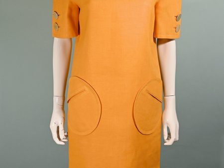 Bill Blass 1970s Linen Dress, Yellow Shift Dress Round Pockets 10 For Sale