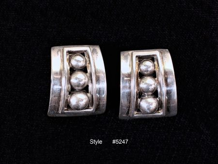 Margot De Taxco Sterling Silver Earrings, Ribbon Ball Details, Clip Back #5247, 11.8 Grams Discount